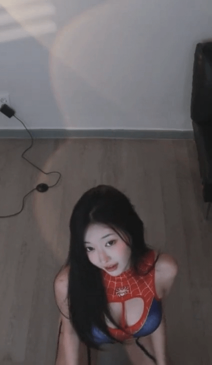 08fb9429c251db8044245c893950ee79_1786199571_8878.gif